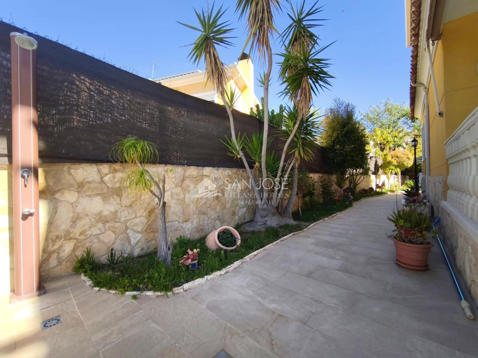 3 bedroom Villa for sale in Aspe with pool garage - € 380,000 (Ref: 9691139)