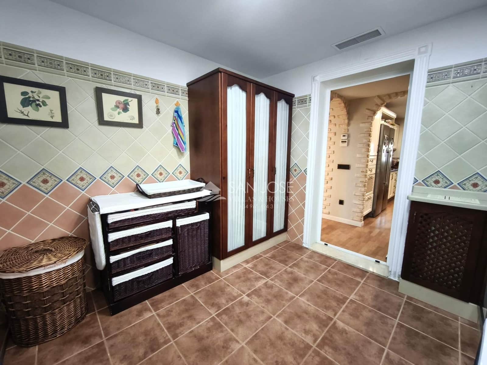 3 bedroom Villa for sale in Aspe with pool garage - € 380,000 (Ref: 9691139)