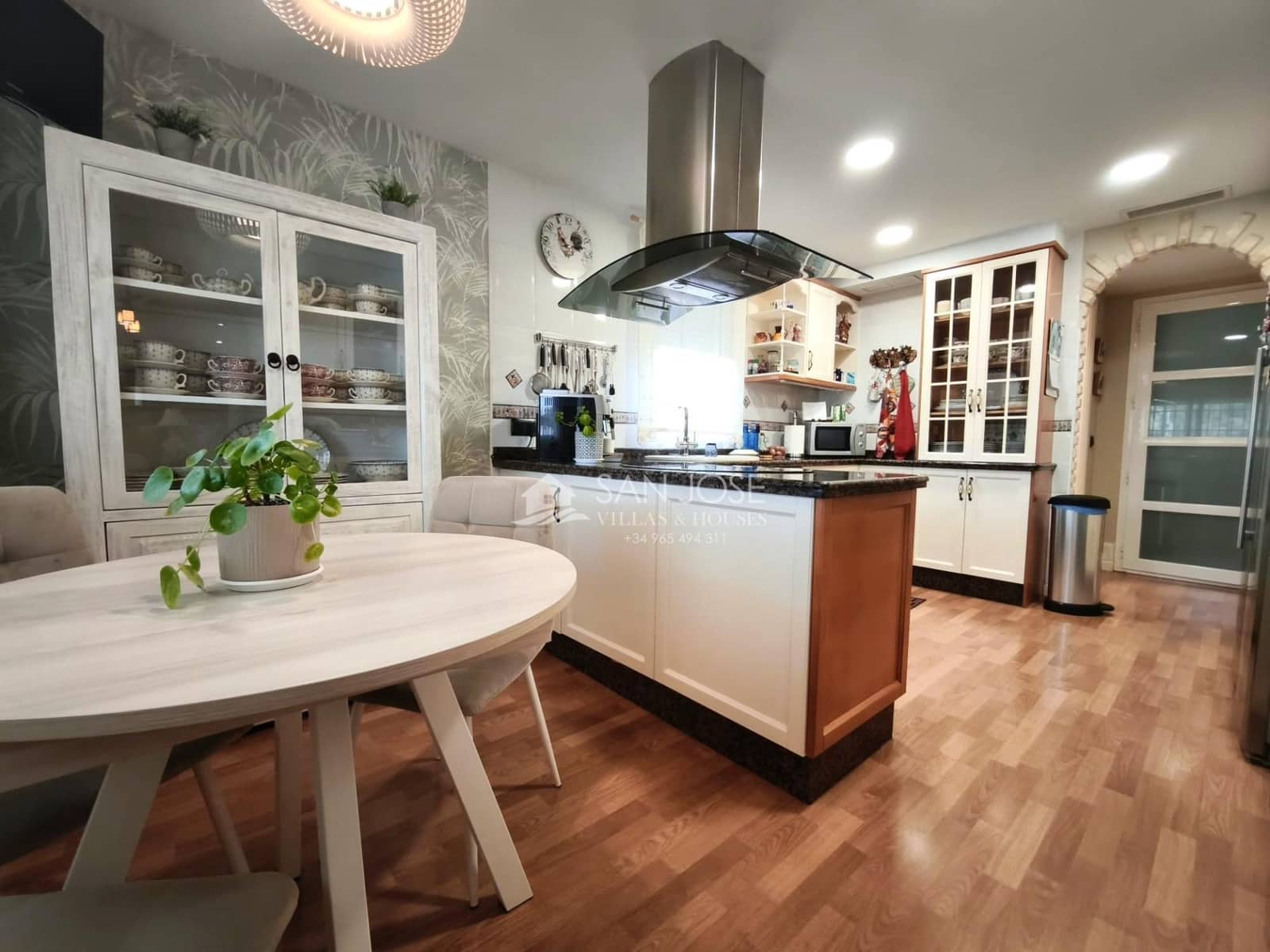 3 bedroom Villa for sale in Aspe with pool garage - € 380,000 (Ref: 9691139)