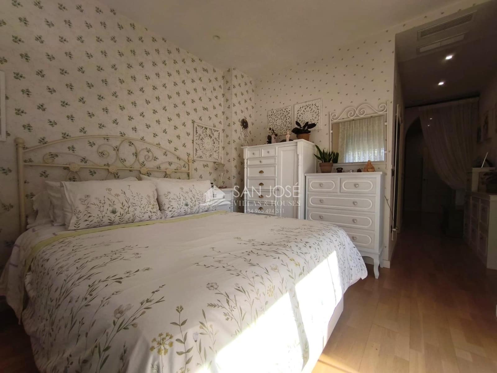 3 bedroom Villa for sale in Aspe with pool garage - € 380,000 (Ref: 9691139)