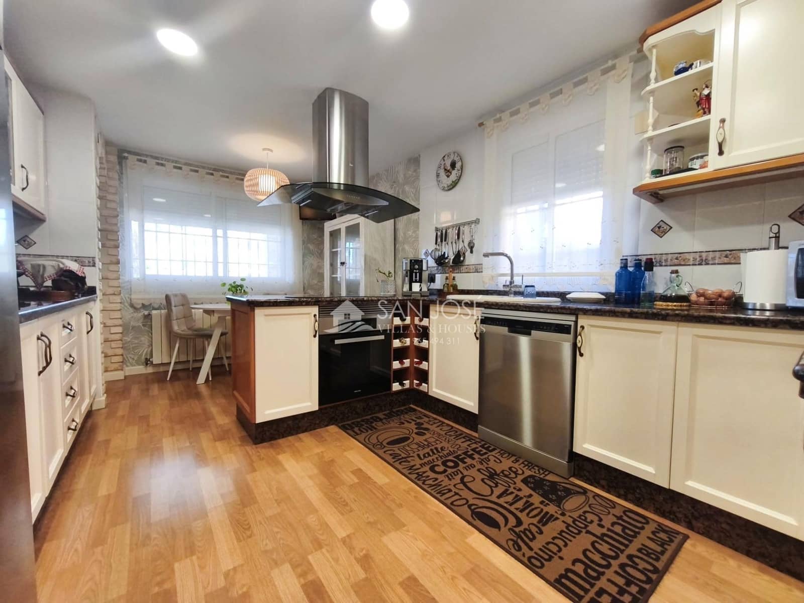 3 bedroom Villa for sale in Aspe with pool garage - € 380,000 (Ref: 9691139)