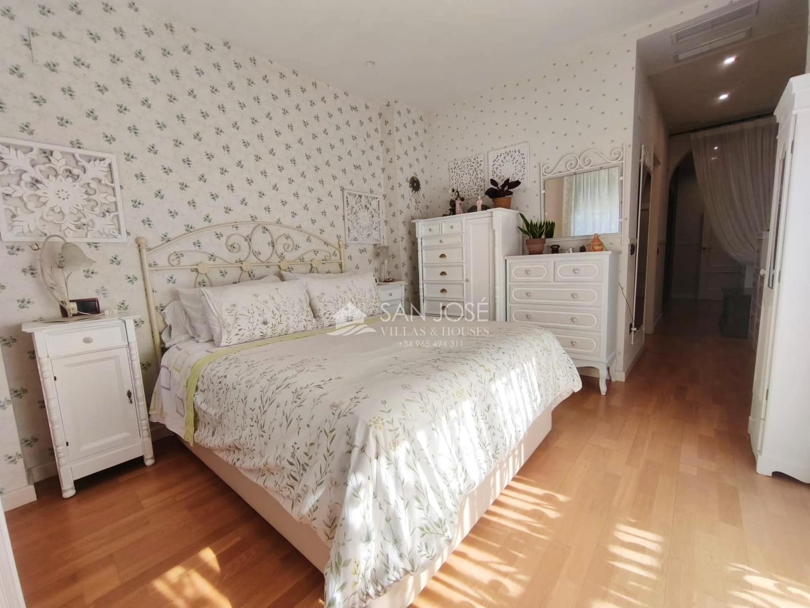 3 bedroom Villa for sale in Aspe with pool garage - € 380,000 (Ref: 9691139)