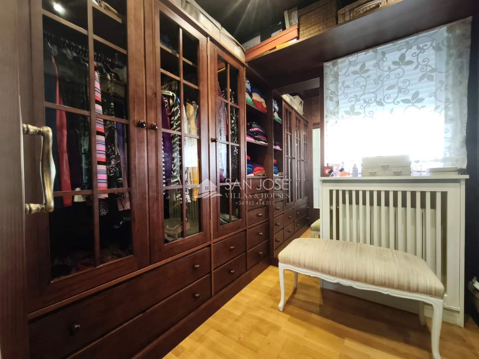 3 bedroom Villa for sale in Aspe with pool garage - € 380,000 (Ref: 9691139)