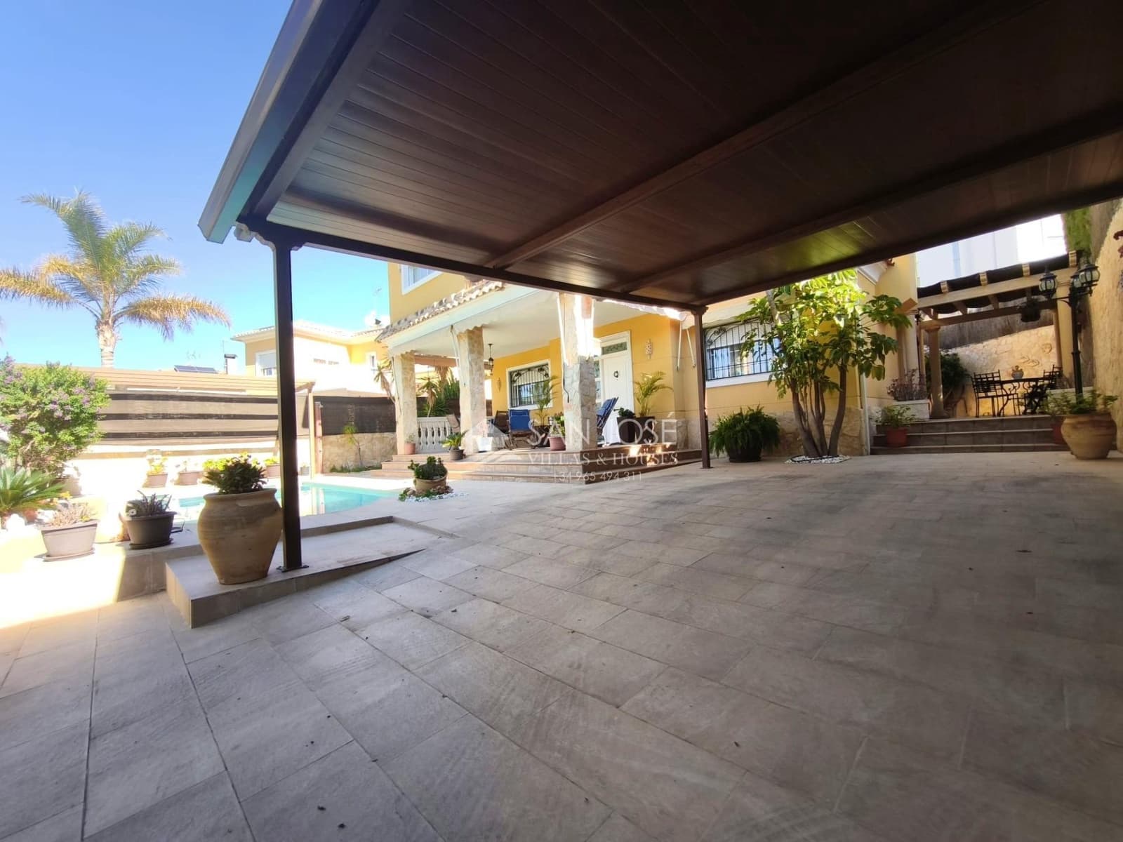 3 bedroom Villa for sale in Aspe with pool garage - € 380,000 (Ref: 9691139)