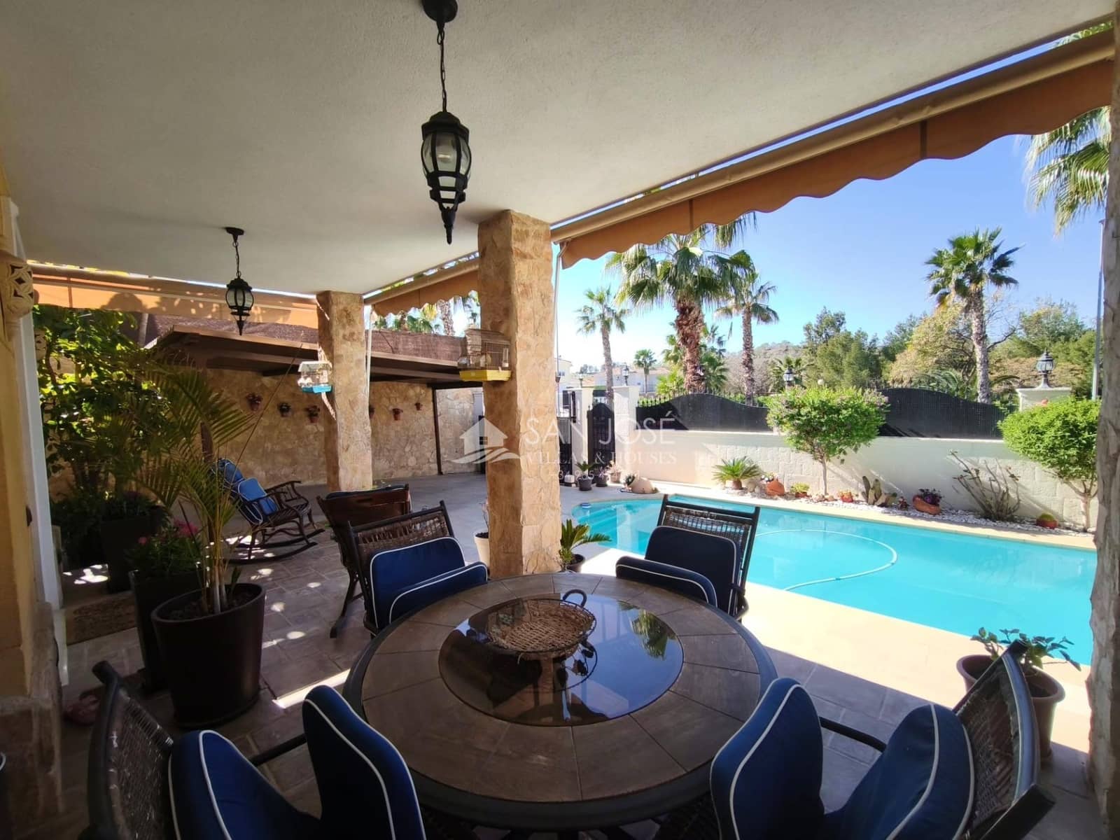 3 bedroom Villa for sale in Aspe with pool garage - € 380,000 (Ref: 9691139)