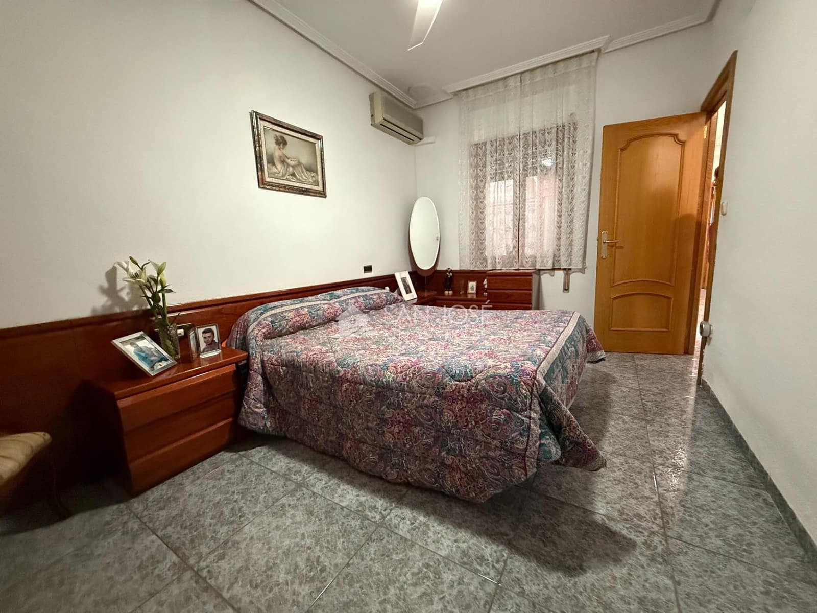 4 bedroom Villa for sale in Novelda with pool garage - € 299,000 (Ref: 9707567)