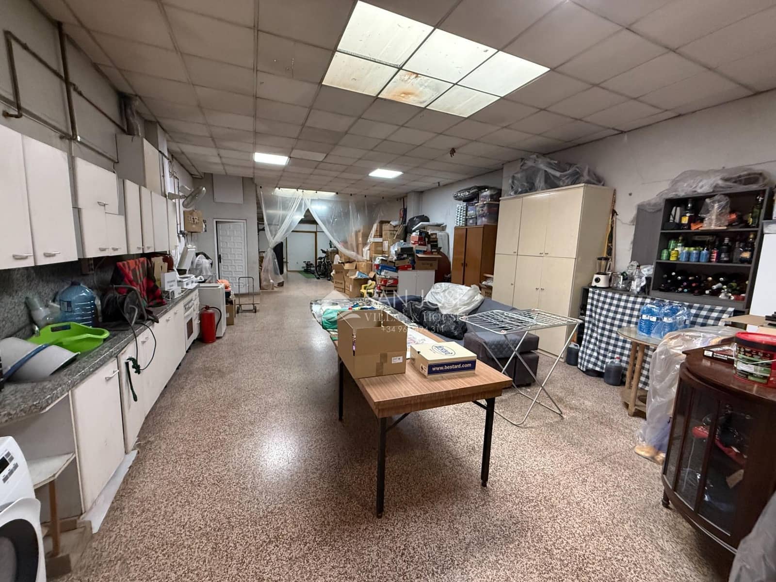 4 bedroom Villa for sale in Novelda with pool garage - € 299,000 (Ref: 9707567)