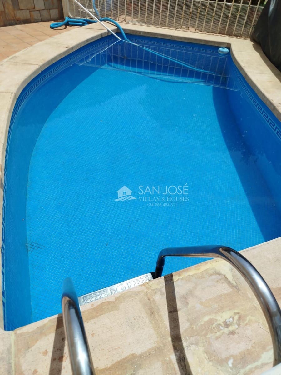 Chalet de 4 habitaciones en Novelda en venta con piscina garaje - 299.000 € (Ref: 9707567)