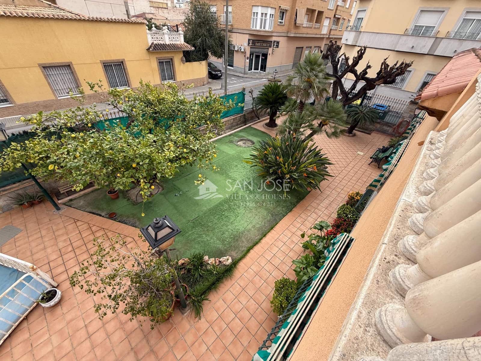 Chalet de 4 habitaciones en Novelda en venta con piscina garaje - 299.000 € (Ref: 9707567)