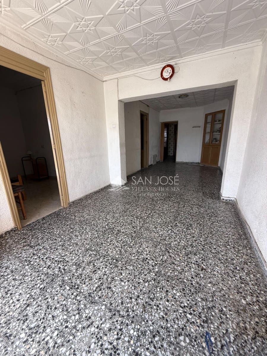 4 bedroom Villa for sale in Aspe - € 125,000 (Ref: 9729367)