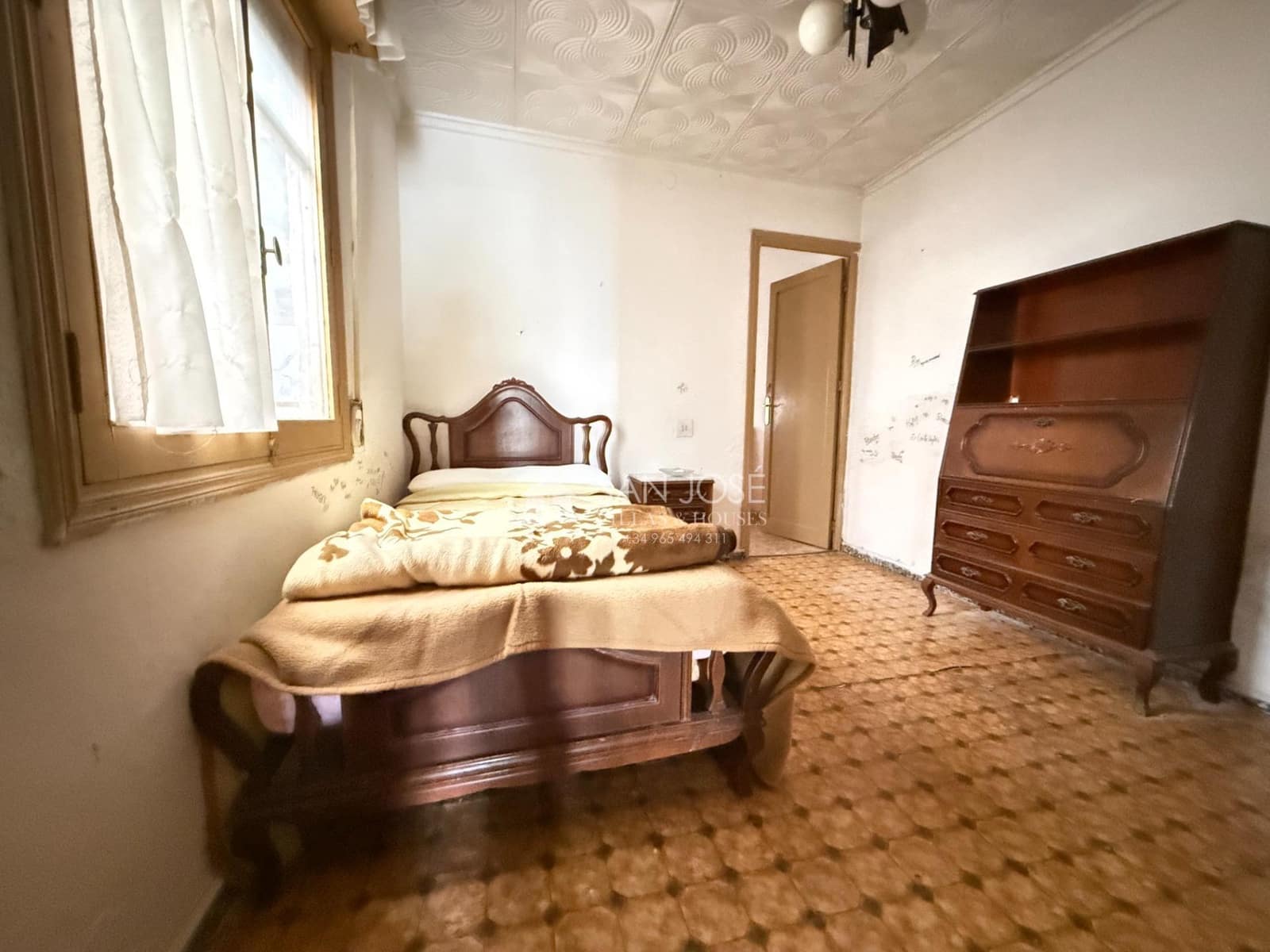 4 bedroom Villa for sale in Aspe - € 125,000 (Ref: 9729367)