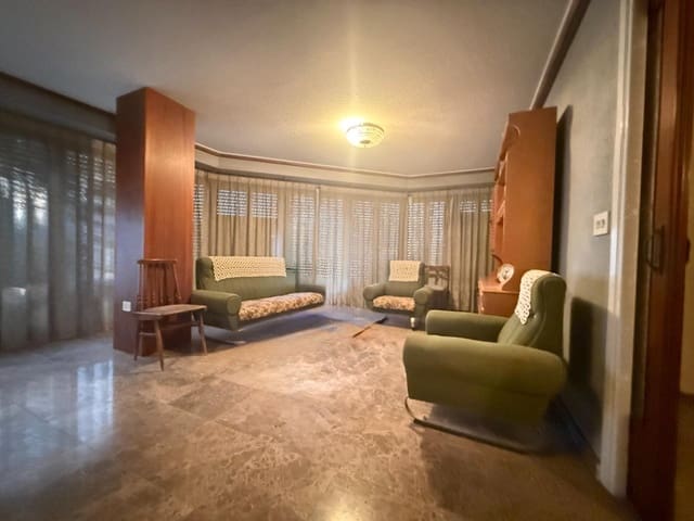 5 chambre Appartement à vendre à Novelda - 110 000 € (Ref: 9752274)