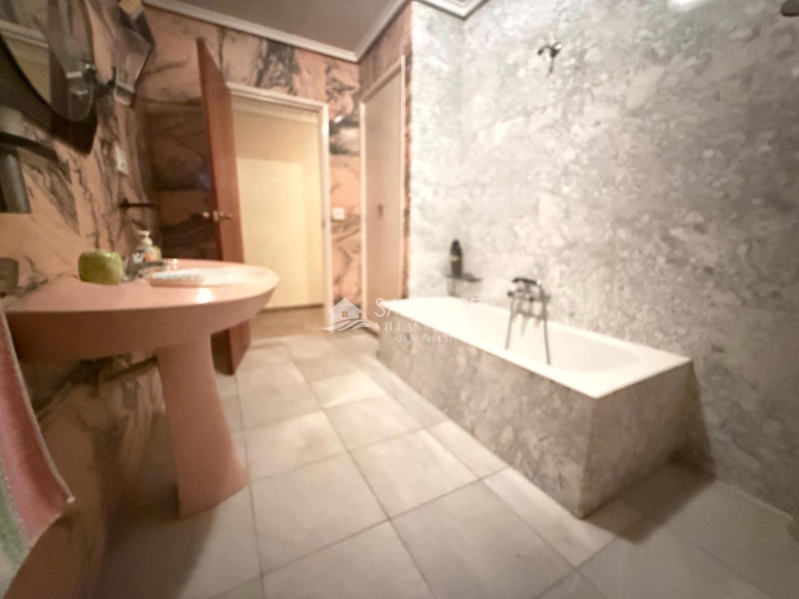 5 chambre Appartement à vendre à Novelda - 110 000 € (Ref: 9752274)