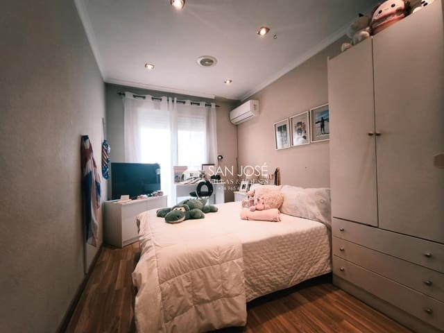 Bungalow de 3 habitaciones en Aspe en venta con garaje - 209.680 € (Ref: 9778360)