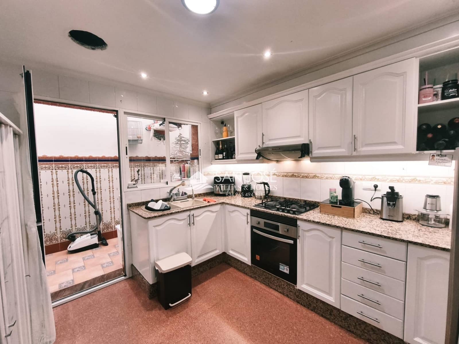 3 bedroom Bungalow for sale in Aspe with garage - € 209,680 (Ref: 9778360)