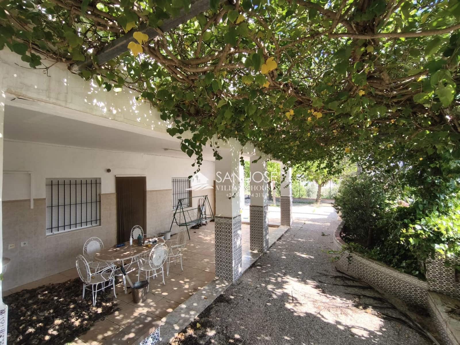 Chalet de 5 habitaciones en Aspe en venta con piscina - 295.000 € (Ref: 9788561)