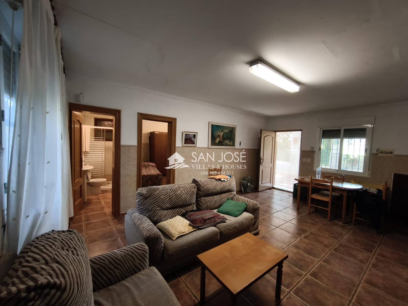 5 bedroom Villa for sale in Aspe with pool - € 285,000 (Ref: 9788561)