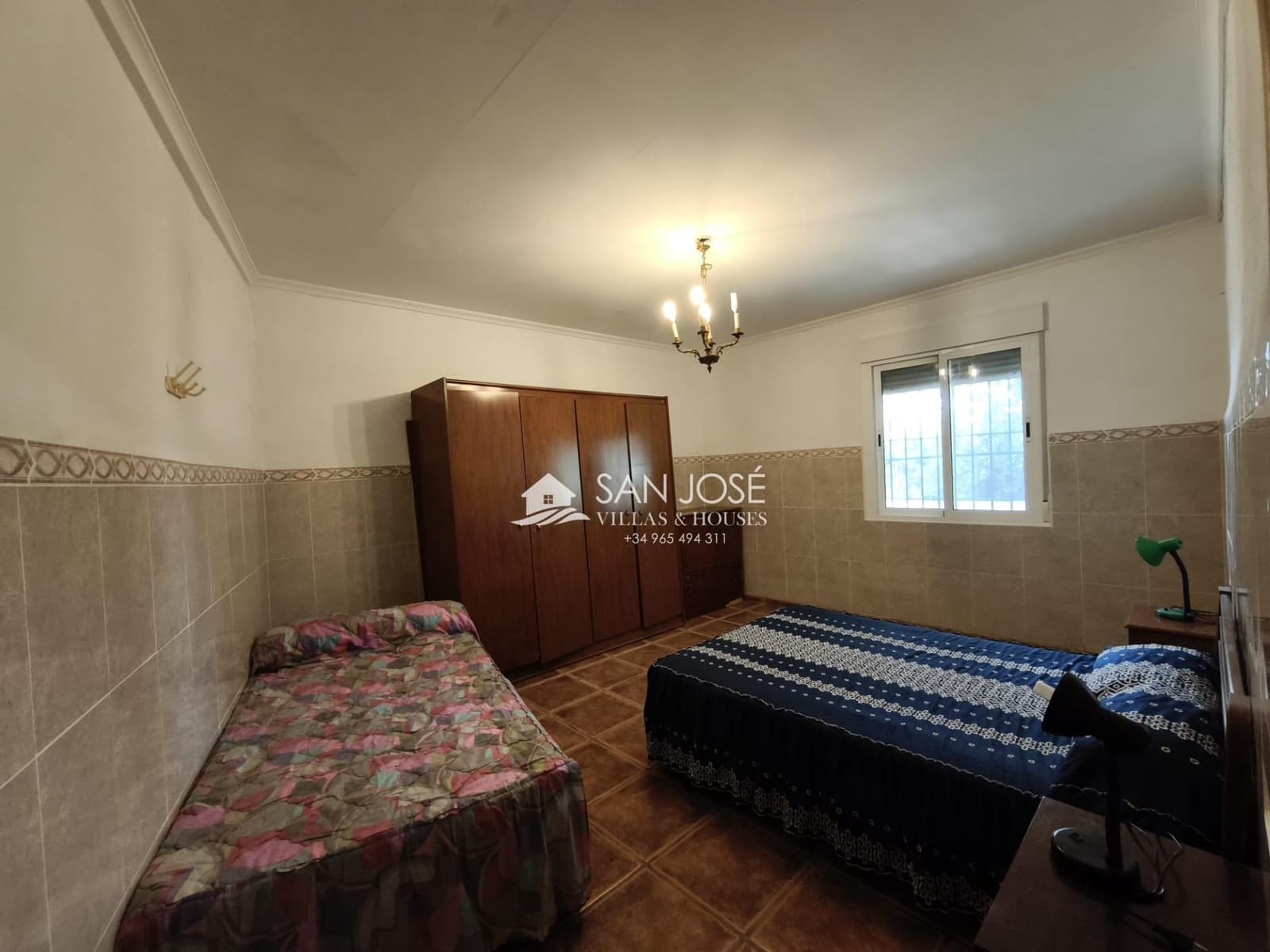 5 bedroom Villa for sale in Aspe with pool - € 285,000 (Ref: 9788561)
