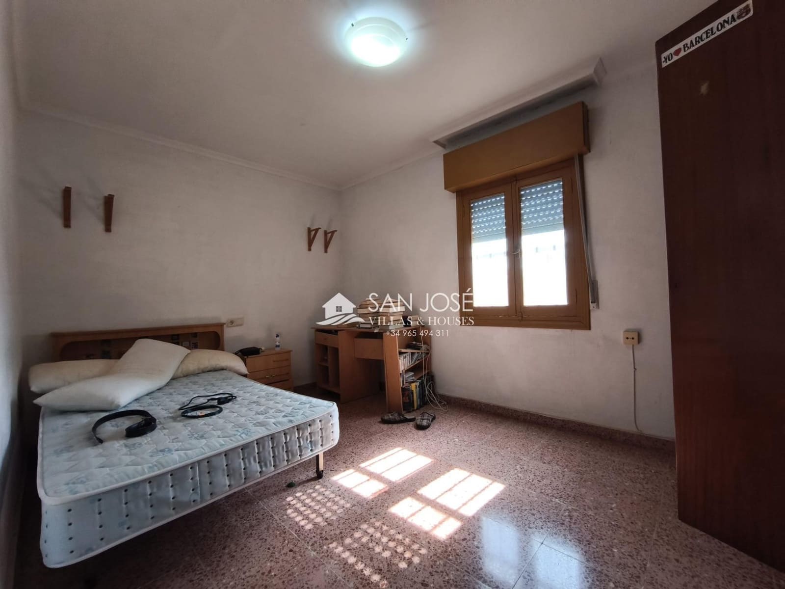 5 bedroom Villa for sale in Aspe with pool - € 285,000 (Ref: 9788561)