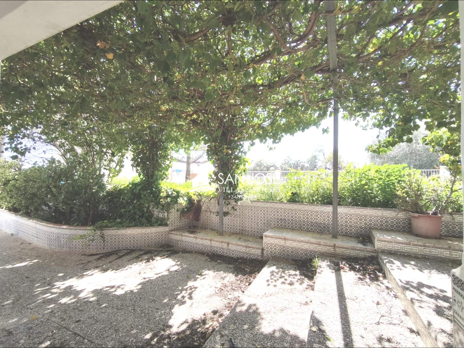 5 bedroom Villa for sale in Aspe with pool - € 285,000 (Ref: 9788561)