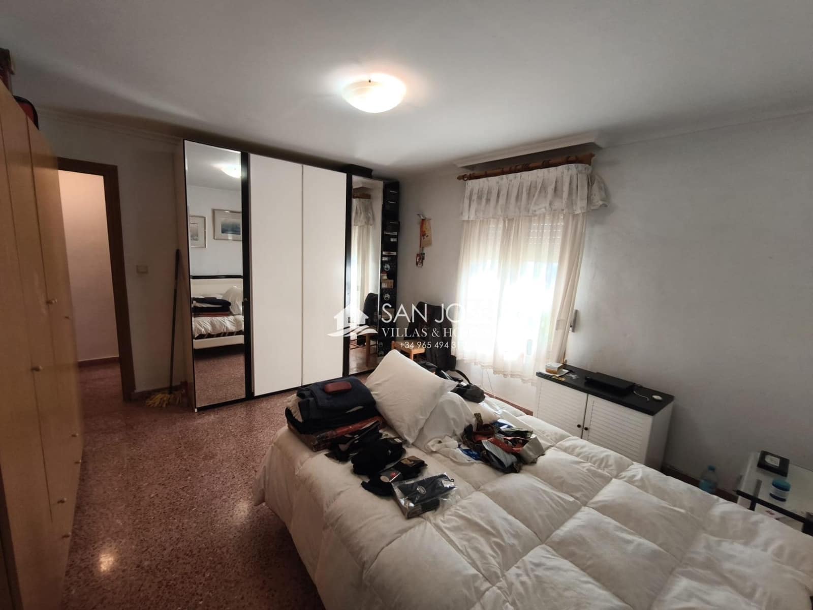 5 bedroom Villa for sale in Aspe with pool - € 285,000 (Ref: 9788561)