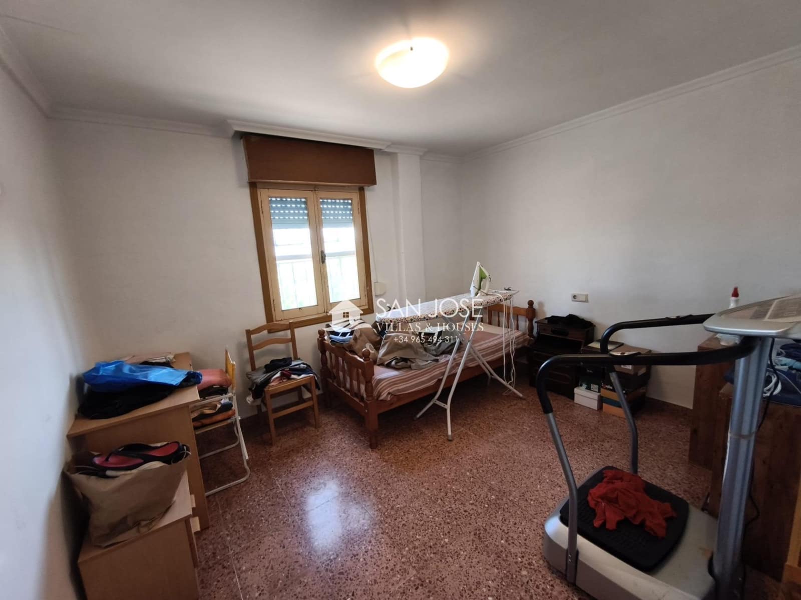 5 bedroom Villa for sale in Aspe with pool - € 285,000 (Ref: 9788561)