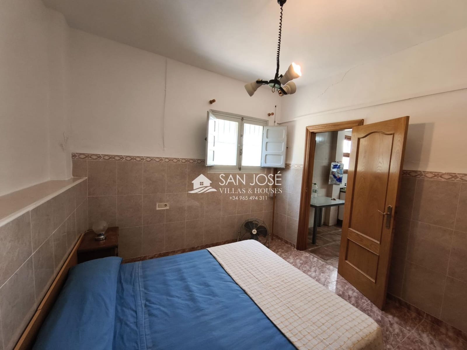 5 bedroom Villa for sale in Aspe with pool - € 285,000 (Ref: 9788561)