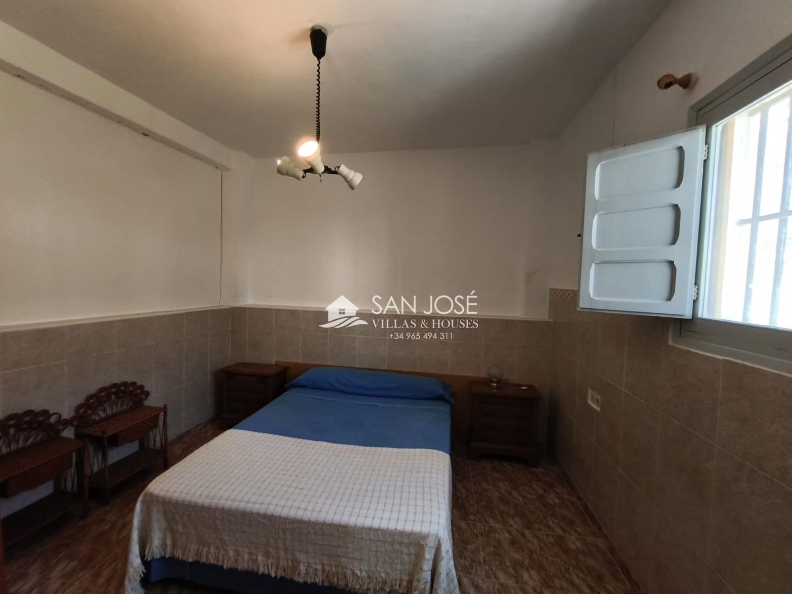 5 bedroom Villa for sale in Aspe with pool - € 285,000 (Ref: 9788561)