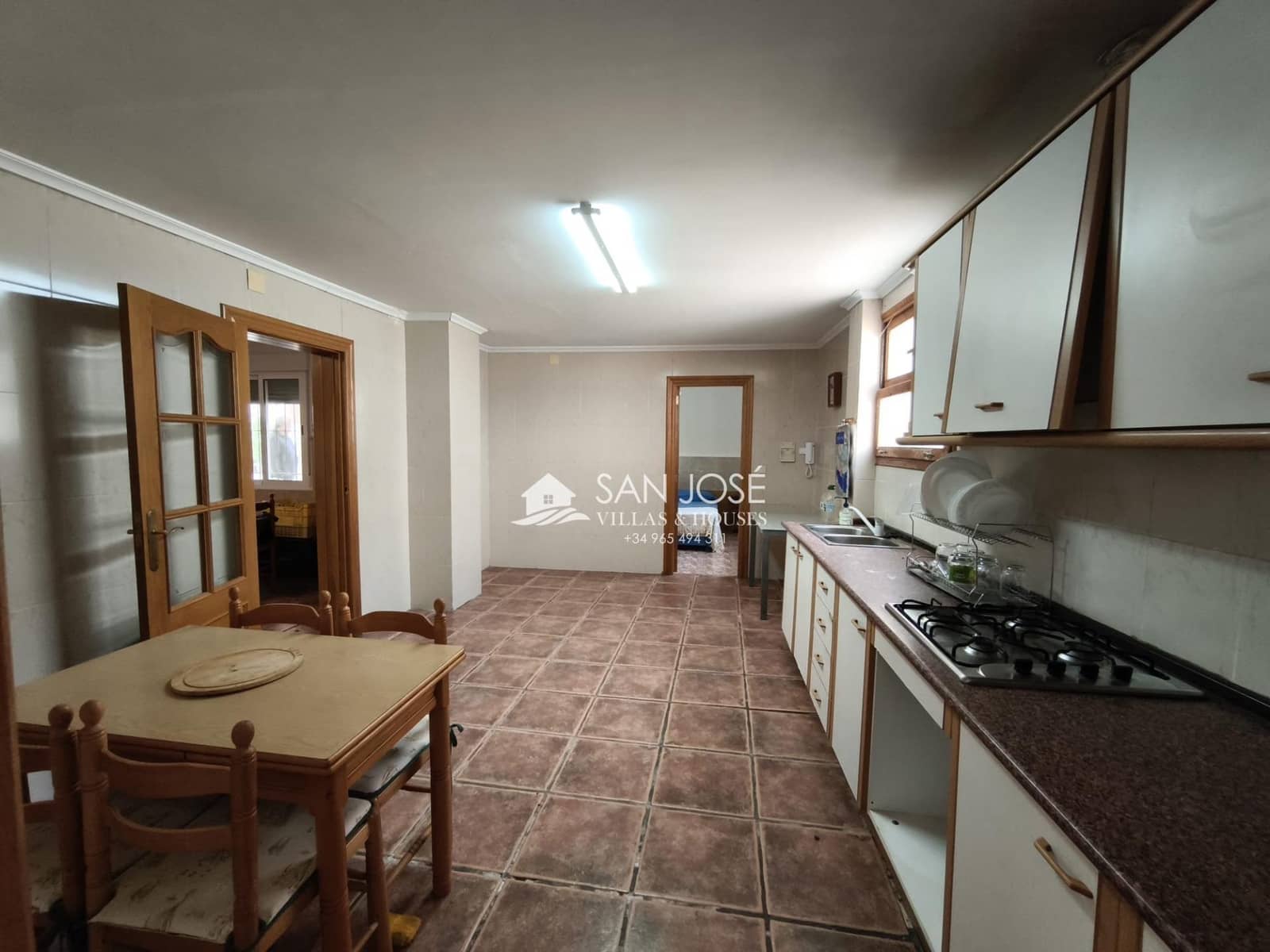 5 bedroom Villa for sale in Aspe with pool - € 285,000 (Ref: 9788561)