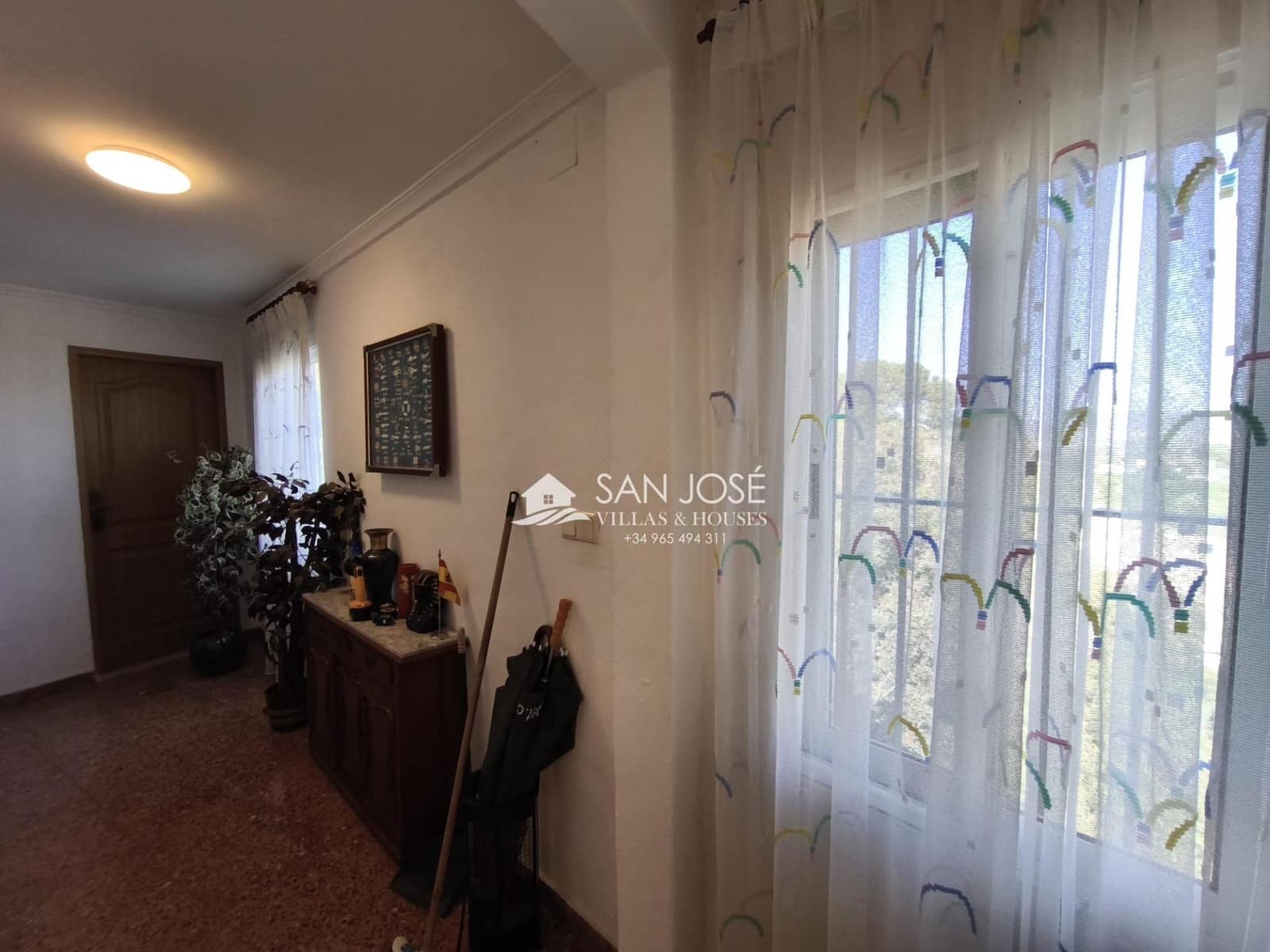 5 bedroom Villa for sale in Aspe with pool - € 285,000 (Ref: 9788561)