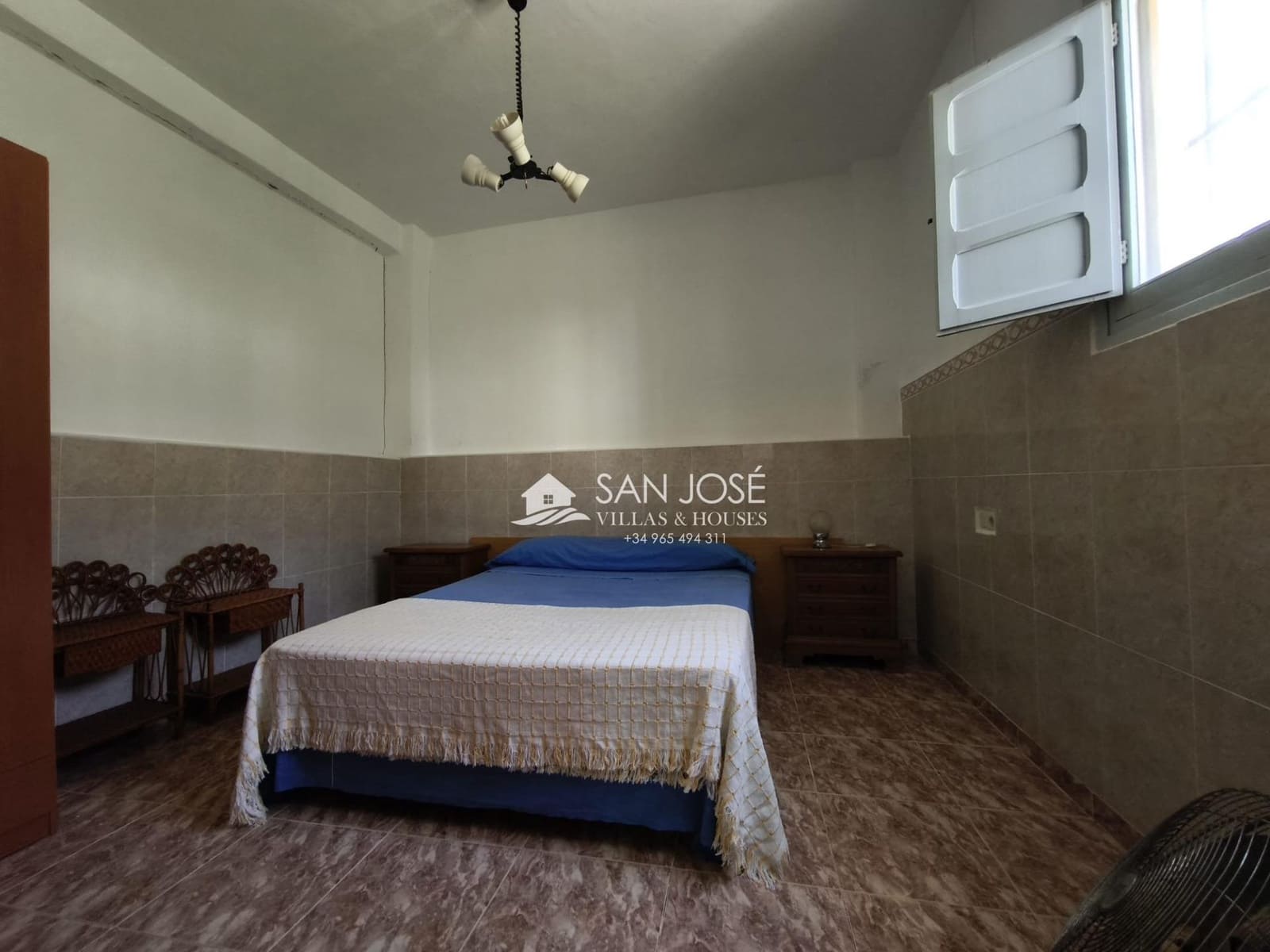 5 bedroom Villa for sale in Aspe with pool - € 285,000 (Ref: 9788561)