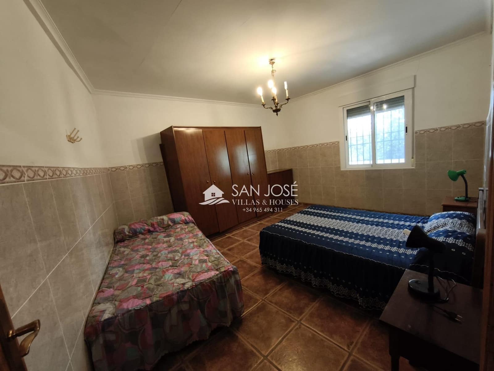 5 bedroom Villa for sale in Aspe with pool - € 285,000 (Ref: 9788561)