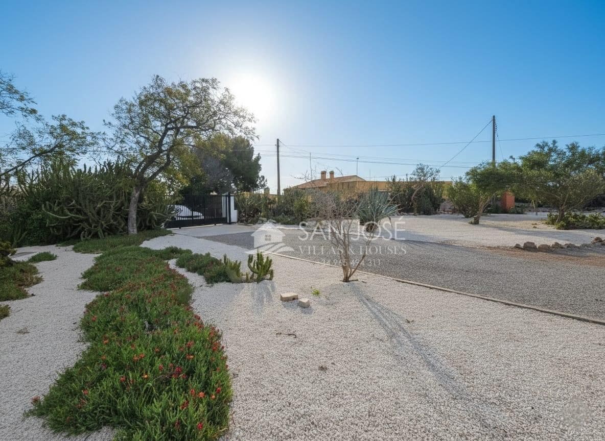 4 slaapkamer Villa te koop in San Vicente / Sant Vicent del Raspeig met zwembad - € 499.000 (Ref: 9788564)