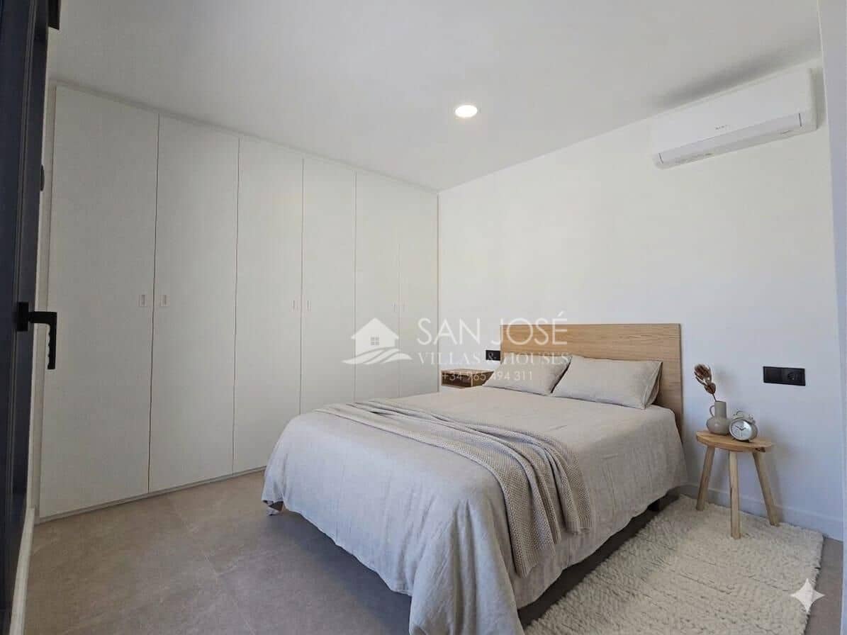 4 bedroom Villa for sale in San Vicente / Sant Vicent del Raspeig - € 499,000 (Ref: 9788564)