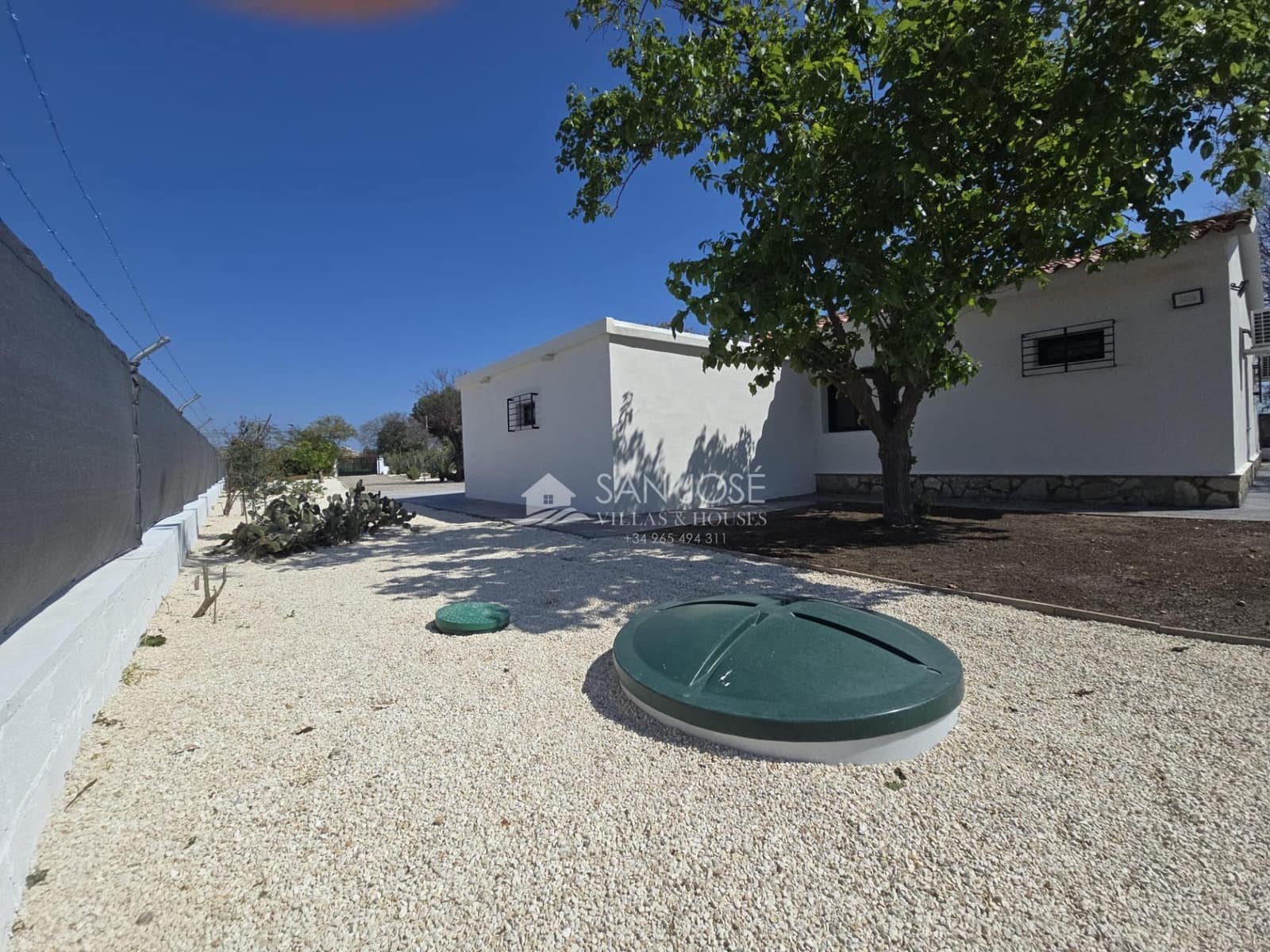 4 bedroom Villa for sale in San Vicente / Sant Vicent del Raspeig - € 499,000 (Ref: 9788564)