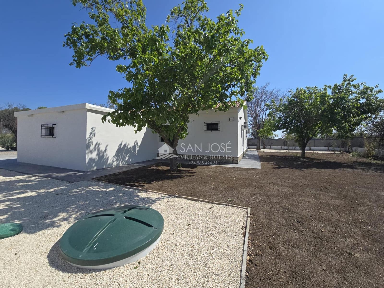 4 bedroom Villa for sale in San Vicente / Sant Vicent del Raspeig - € 499,000 (Ref: 9788564)