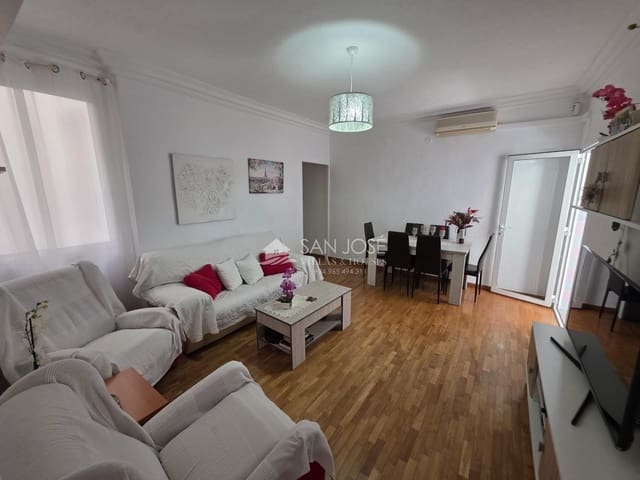 Piso de 4 habitaciones en Carolinas Altas, Alicante / Alacant ciudad en venta - 179.000 € (Ref: 9788565)