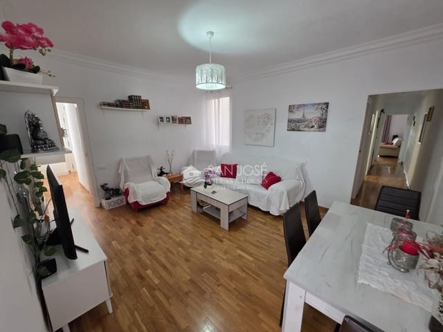 Piso de 4 habitaciones en Carolinas Altas, Alicante / Alacant ciudad en venta - 179.000 € (Ref: 9788565)