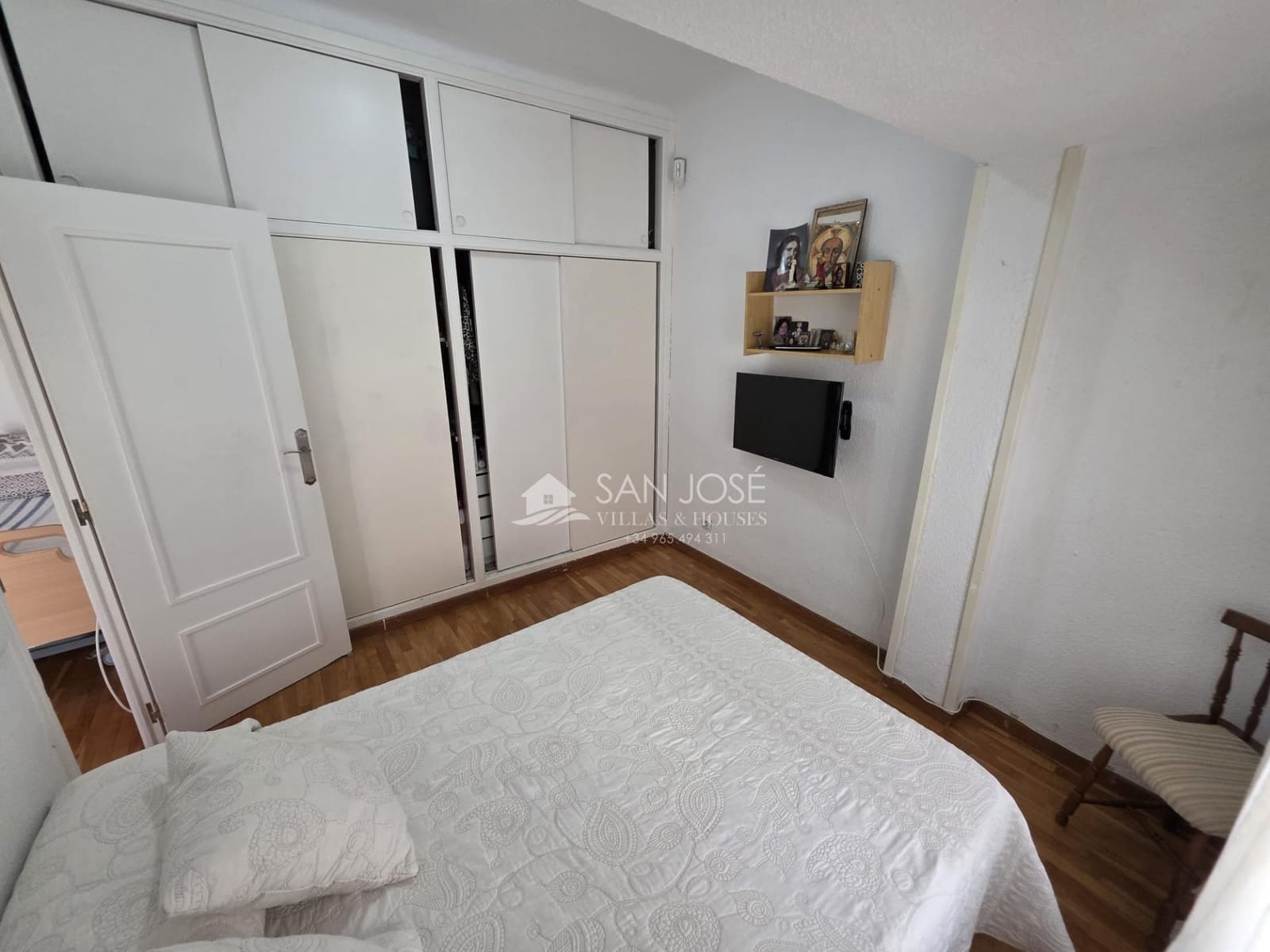 4 bedroom Flat for sale in Alicante / Alacant city - € 179,000 (Ref: 9788565)