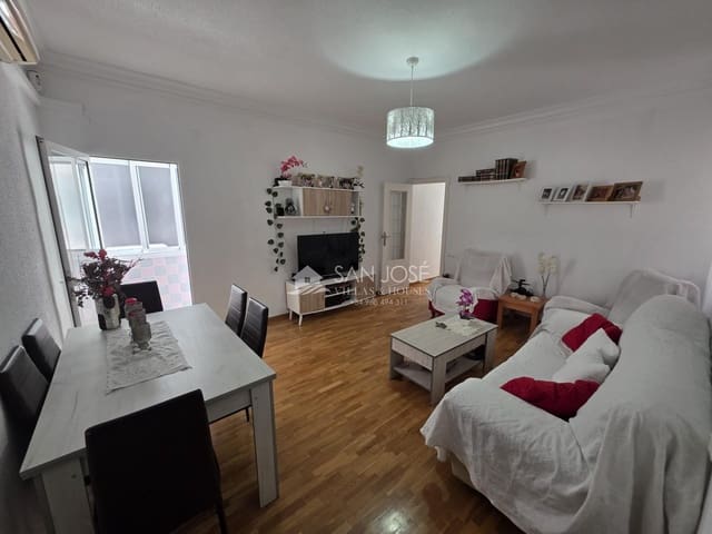 Piso de 4 habitaciones en Carolinas Altas, Alicante / Alacant ciudad en venta - 179.000 € (Ref: 9788565)