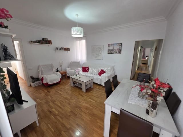 Piso de 4 habitaciones en Carolinas Altas, Alicante / Alacant ciudad en venta - 179.000 € (Ref: 9788565)