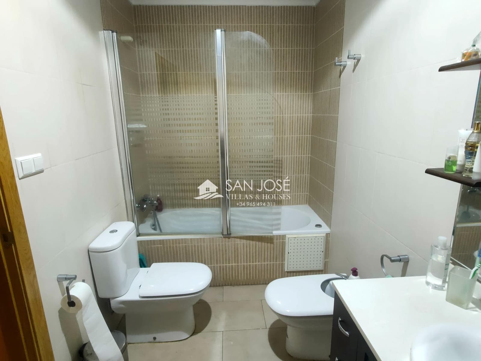 Piso de 3 habitaciones en Aspe en venta - 210.000 € (Ref: 9797333)