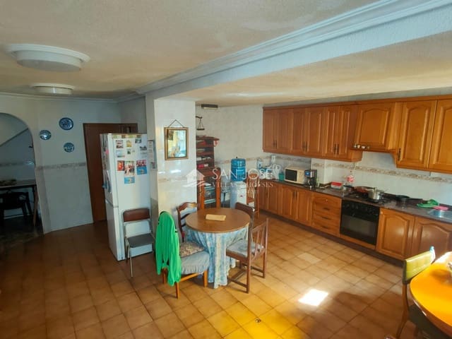 Casa de 3 habitaciones en Aspe en venta - 130.000 € (Ref: 9800662)