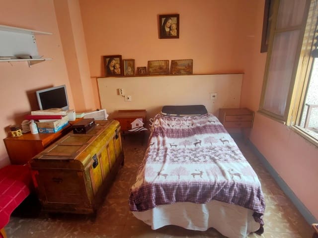 Casa de 3 habitaciones en Aspe en venta - 130.000 € (Ref: 9800662)