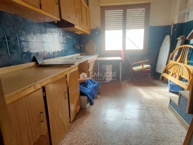 Casa de 3 habitaciones en Aspe en venta - 130.000 € (Ref: 9800662)