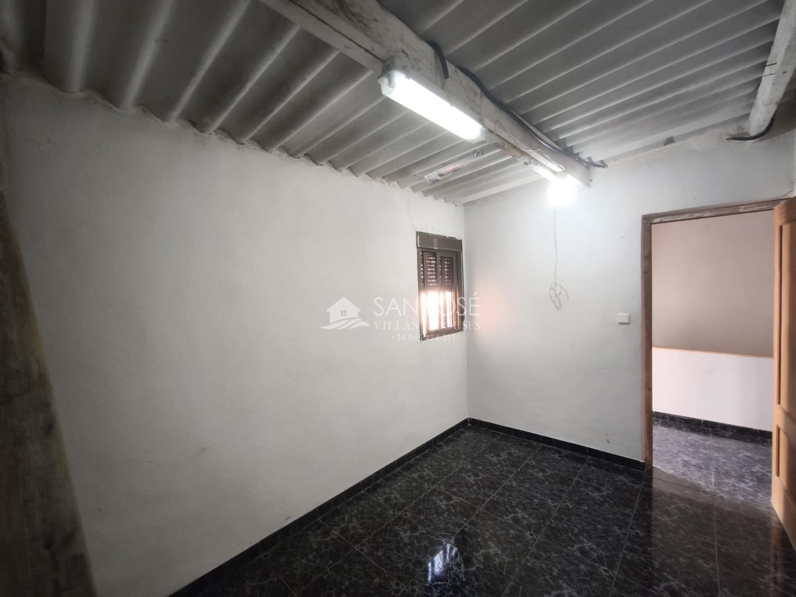 3 Zimmer Villa zu verkaufen in Aspe mit Garage - 96.000 € (Ref: 9804573)