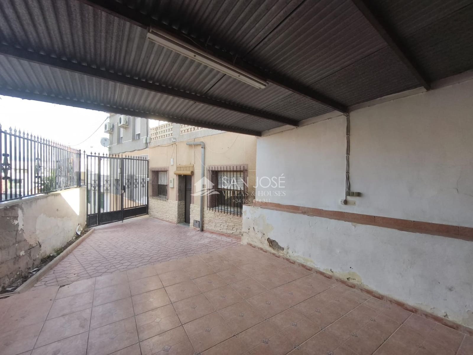 3 Zimmer Villa zu verkaufen in Aspe mit Garage - 96.000 € (Ref: 9804573)