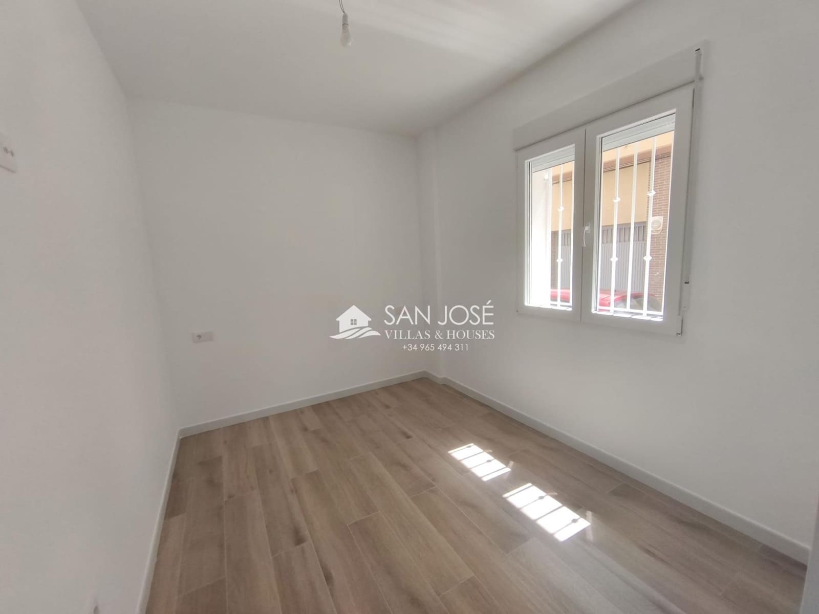 Piso de 2 habitaciones en Aspe en venta - 115.000 € (Ref: 9816034)