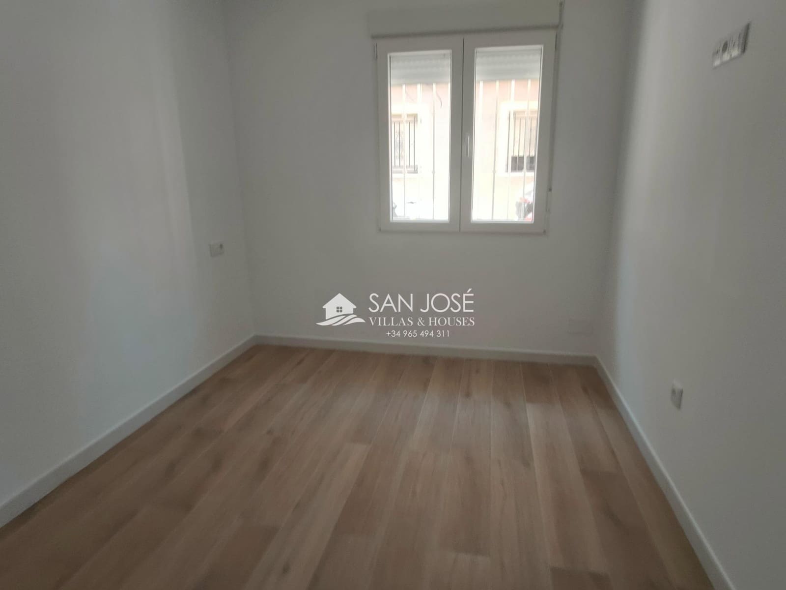Piso de 2 habitaciones en Aspe en venta - 115.000 € (Ref: 9816034)