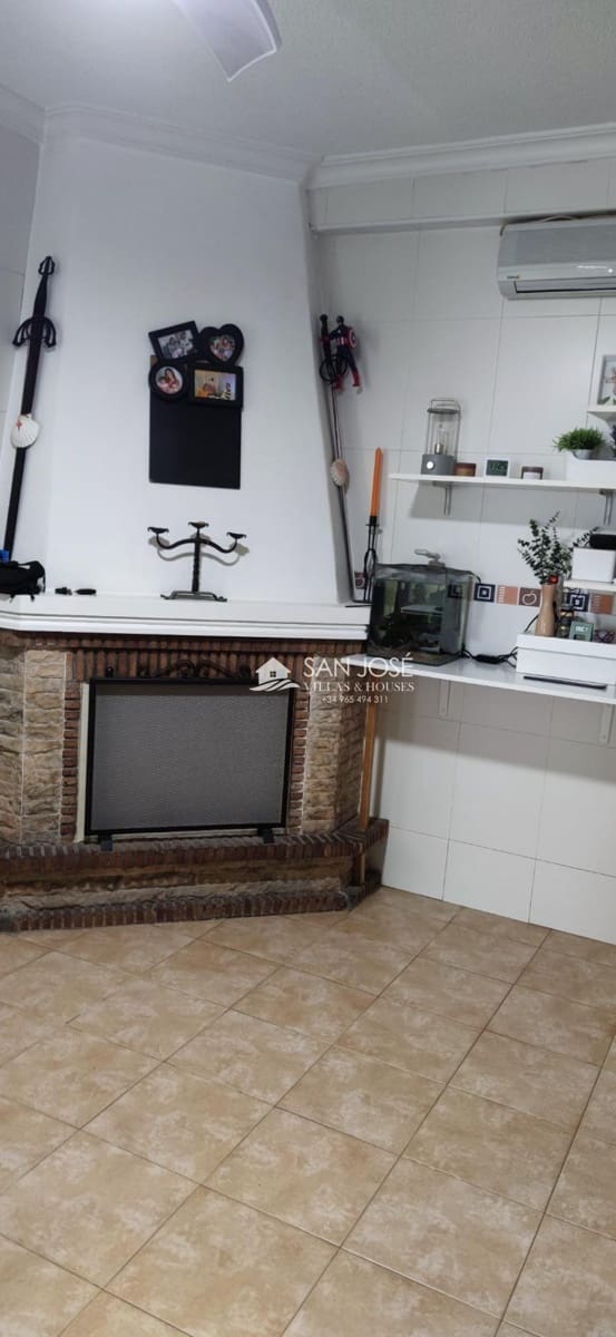 4 Zimmer Reihenhaus zu verkaufen in Aspe - 186.000 € (Ref: 9816035)